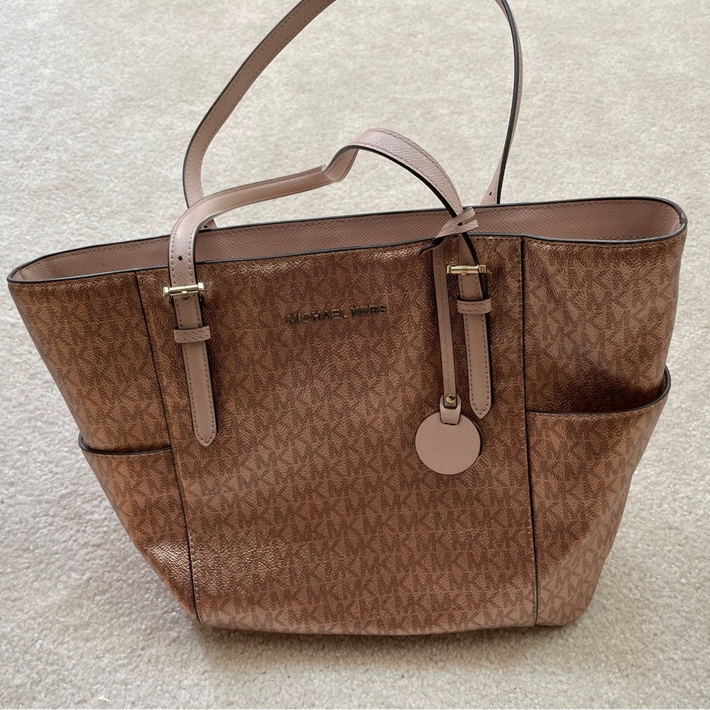 Michael Kors handbag - rose gold color